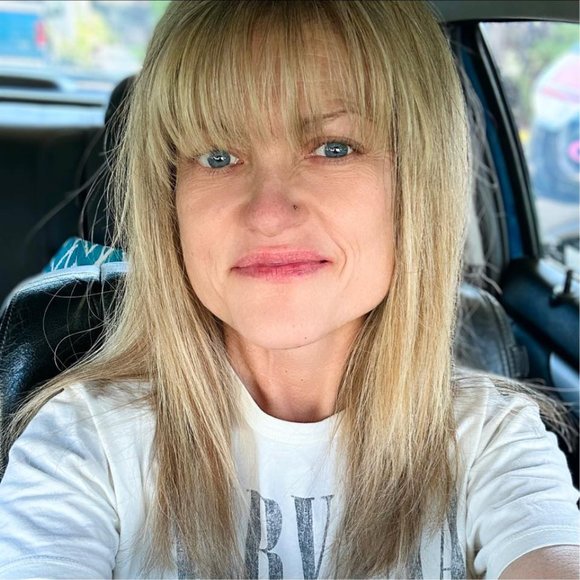 Meet your Posher, Michelle - Picture 3 of 6